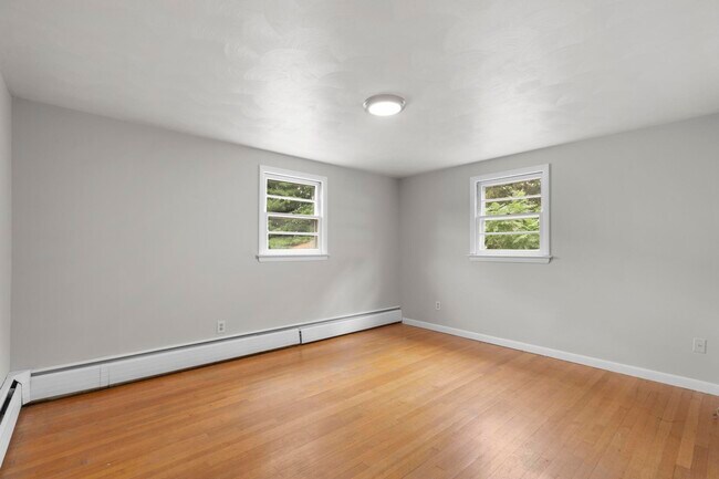 Bedroom 1 - 16 Norman St