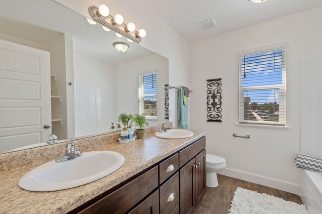 Building Photo - Upscale 2 Bedroom Tremonton Apartment Home