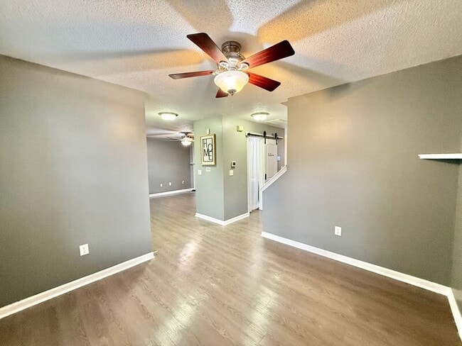 Building Photo - 4205 Brookvalley Dr