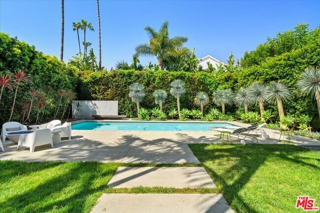 Building Photo - 211 S Valley St