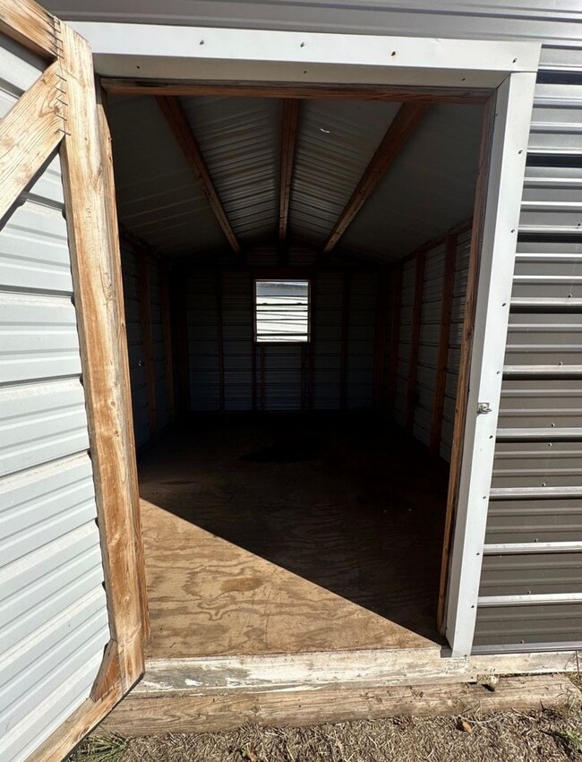 Building Photo - Cozy Contemporary Cottage – Charming 3-Bed...