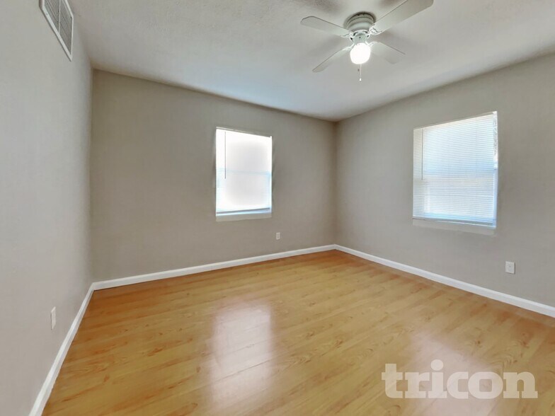 Building Photo - 612 Yelvington Ave