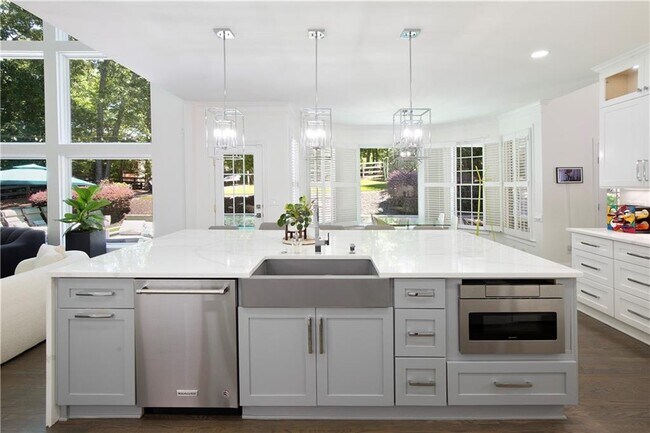 Building Photo - 265 Oakhurst Leaf Dr