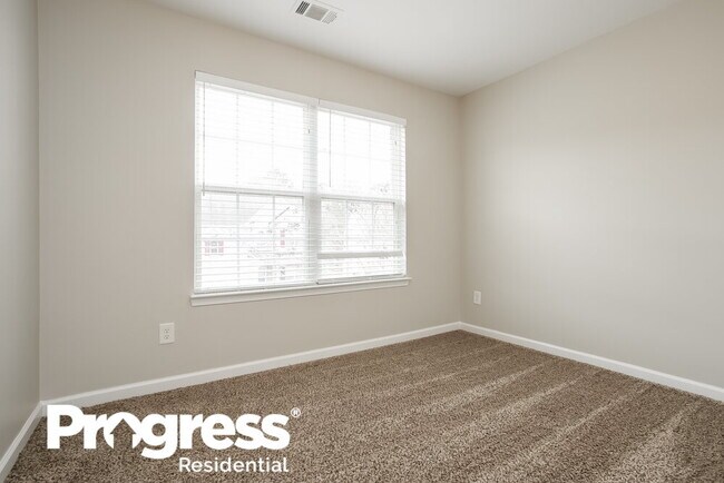 Building Photo - 5447 Bighorn Pass