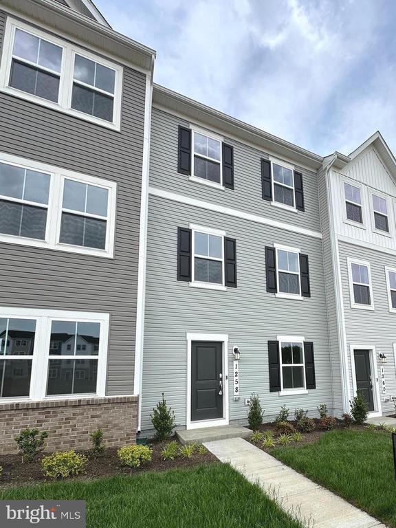 Building Photo - 1258 Cedar Vly Rd