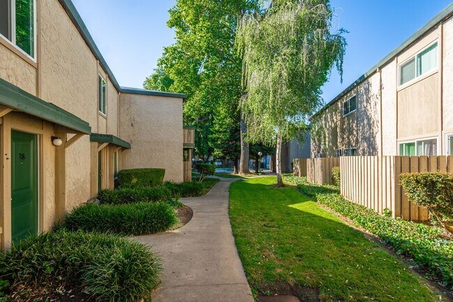 Floorplan - Redwoods at Mather Station Apartments