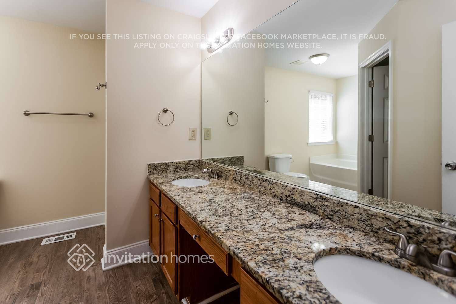 Building Photo - 2708 Waymar Dr SW