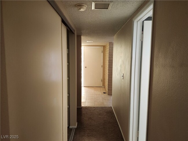 Building Photo - 2773 Heritage Ct