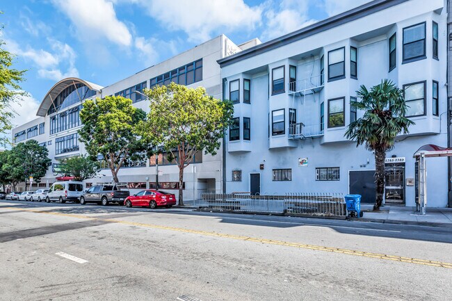 Building Photo - 2385 Folsom