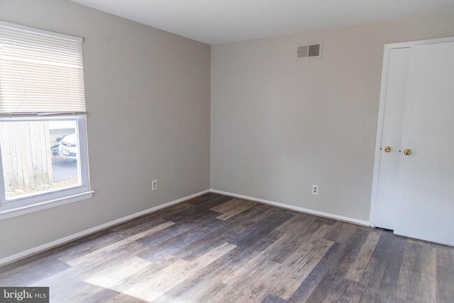 Building Photo - 12 W Wayne Terrace