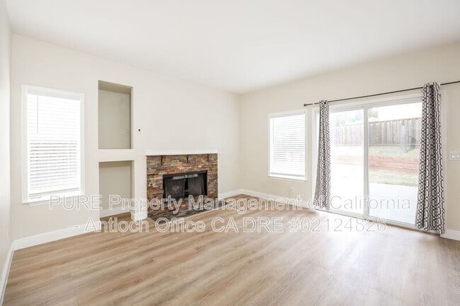 Building Photo - 2332 Weston Ct