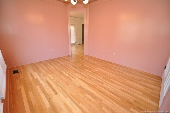 Building Photo - 1164 Trentini Ave