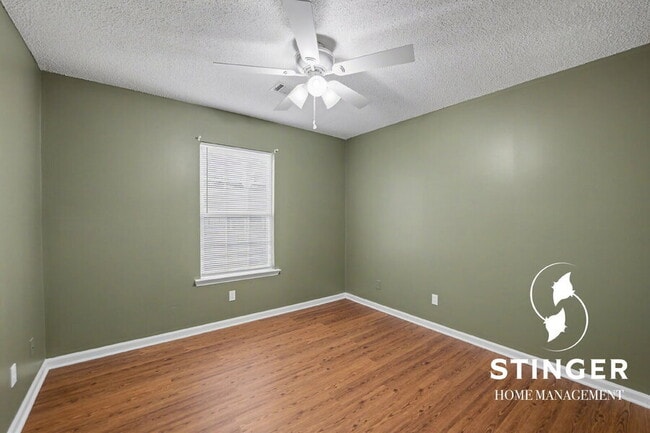 Building Photo - 6 Blacksmith Cir