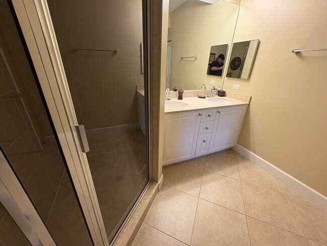 Building Photo - 2419 Renaissance Way