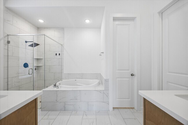 Building Photo - 9622 Wright Dr
