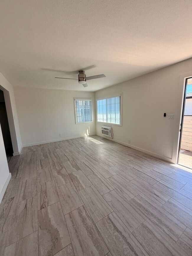 Building Photo - Remodeled 1 Bedroom Unit in Orange
