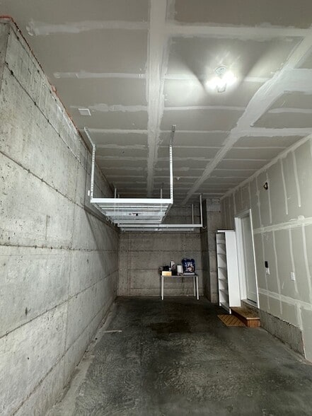 garage custom storage - 2101 NE 88th St