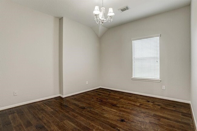 Building Photo - 2626 Canyon Falls Dr