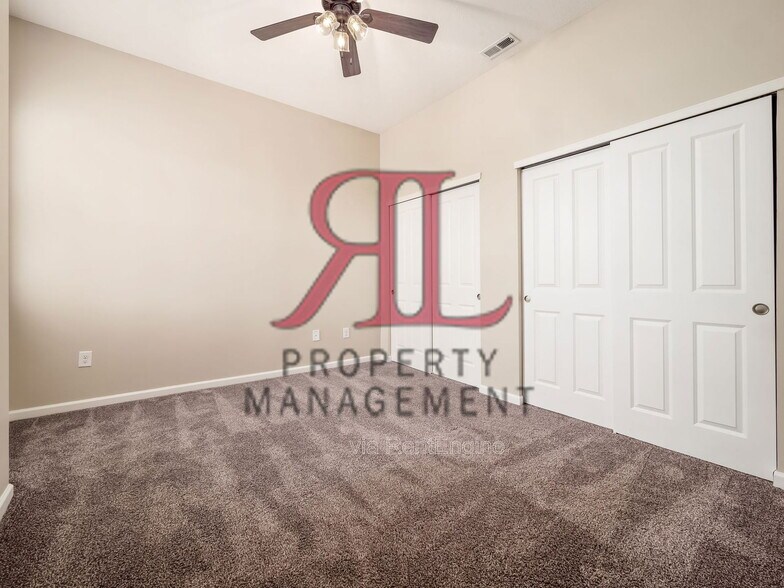 Building Photo - 719 Wintergreen Wy