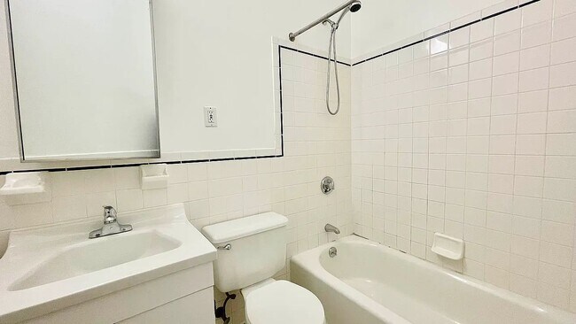 Building Photo - 1374 Bushwick Ave