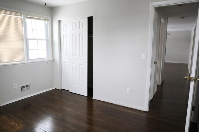 Bedroom - 16 Beckwith Road