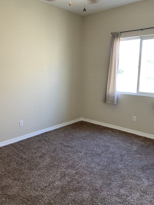 Building Photo - 3425 Old Mill Rd