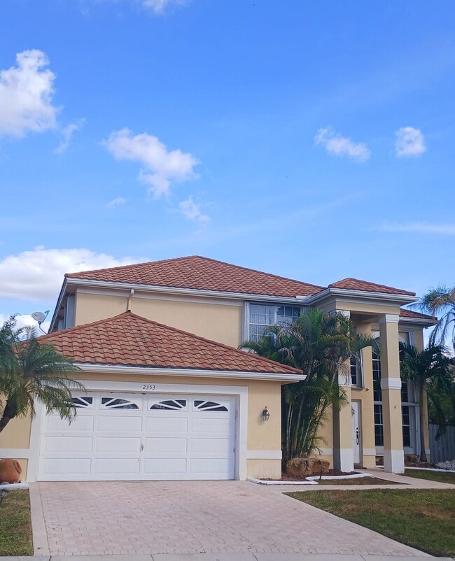 Building Photo - 2353 SW 181st Terrace