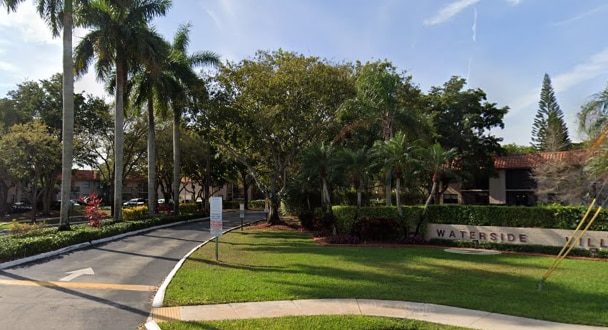 Building Photo - 15701 W Waterside Cir