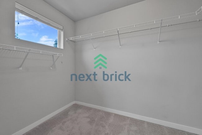 Building Photo - Spacious 3-Bed Townhouse Retreat in Bothell – 1928 Sq Ft of Comfortable Living!