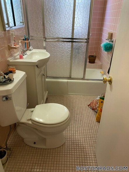 Building Photo - 90 Winthrop Shore Dr