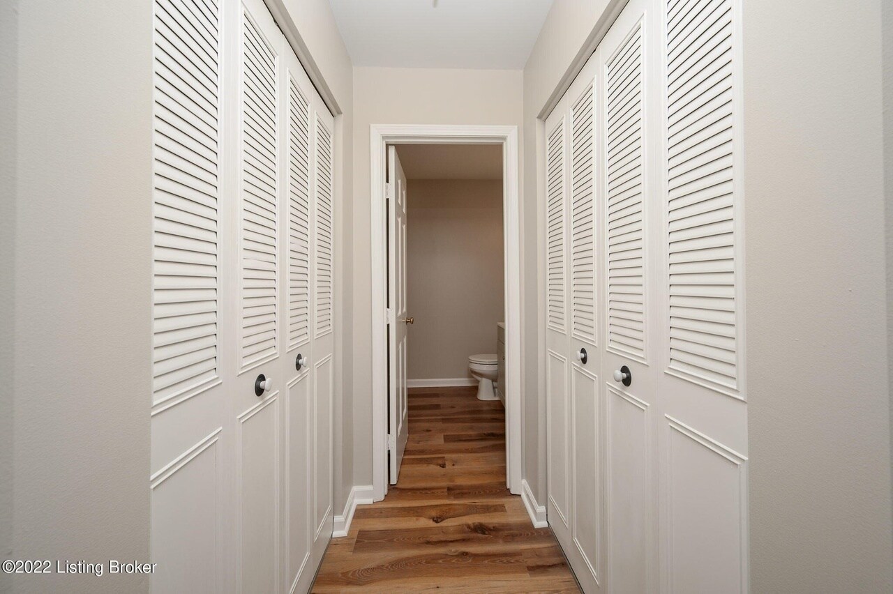 Building Photo - 411 Highwood Dr