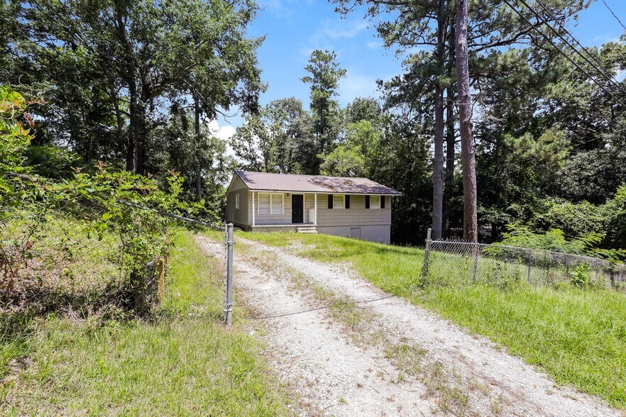 Building Photo - 4715 Avery St