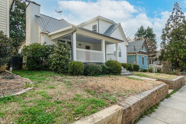 Building Photo - Newly Updated 4/3 in Howell Station w/ Ful...