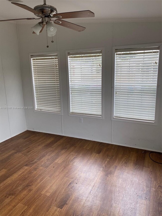 Building Photo - 11837 Watergate Cir