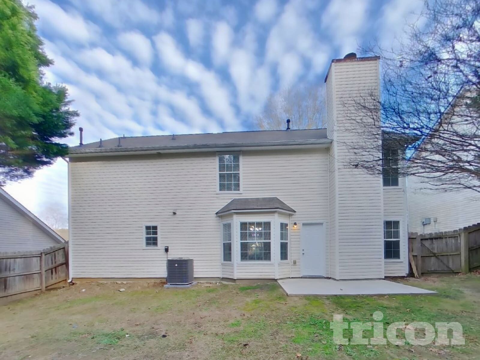 Building Photo - 5431 Sapphire Cir