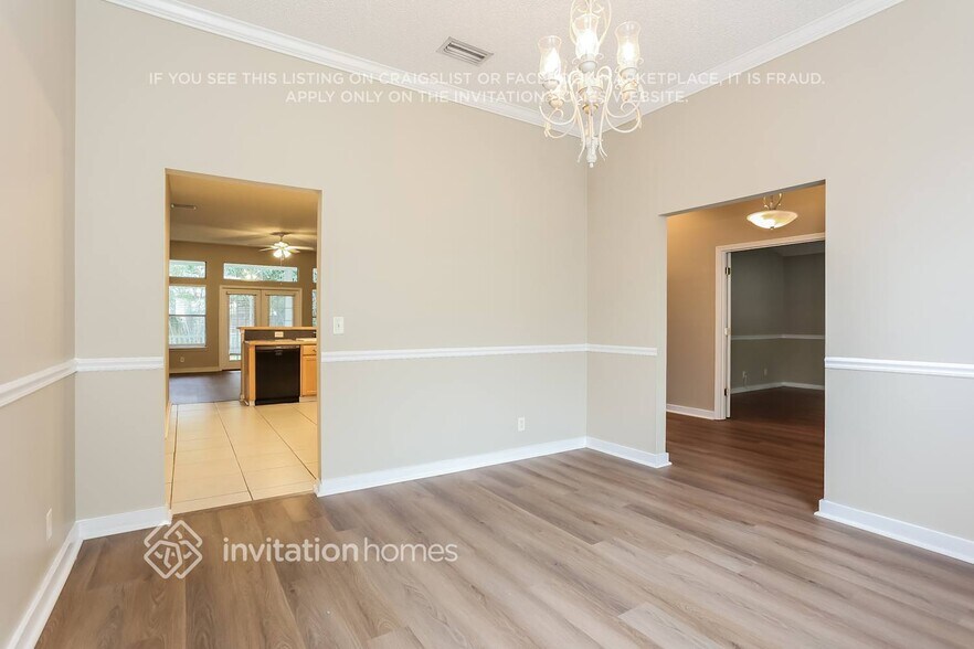 Building Photo - 12520 Gately Oaks Ln E