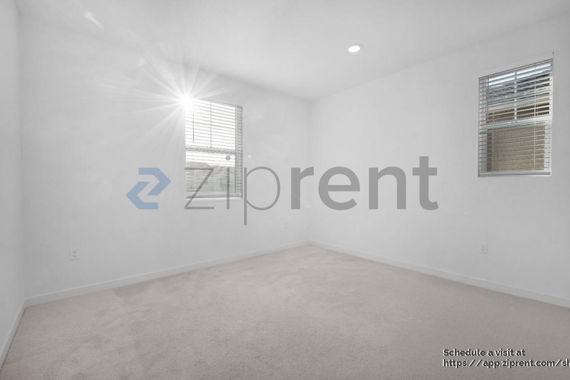 Building Photo - 4417 Neptune Cir