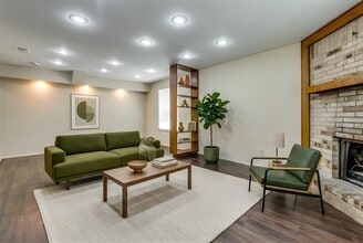 Building Photo - 110 Crandall Rd