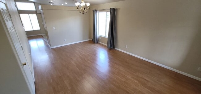 Building Photo - Beautiful Single Story Summerlin Home on a corner lot.