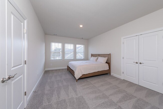 Building Photo - 1224 Treviso Bay