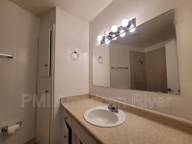 Building Photo - 6124 Terrell Dr