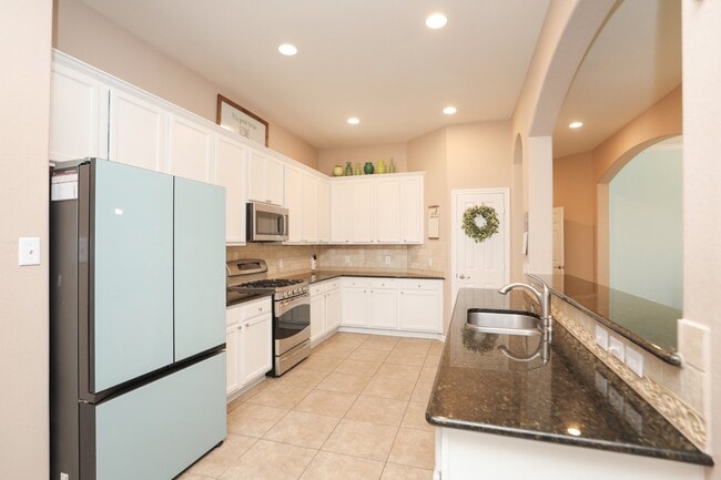 Building Photo - 18123 Quarry Vale Dr