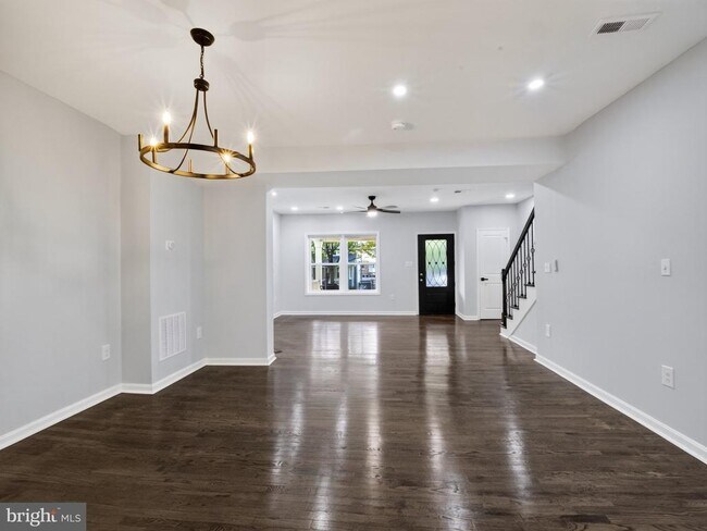 Building Photo - 4107 4th St NW