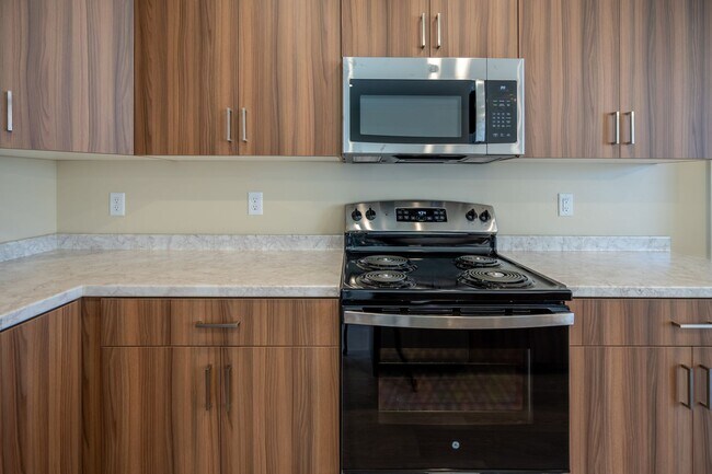 Building Photo - Brand New Townhome Near Utah Tech