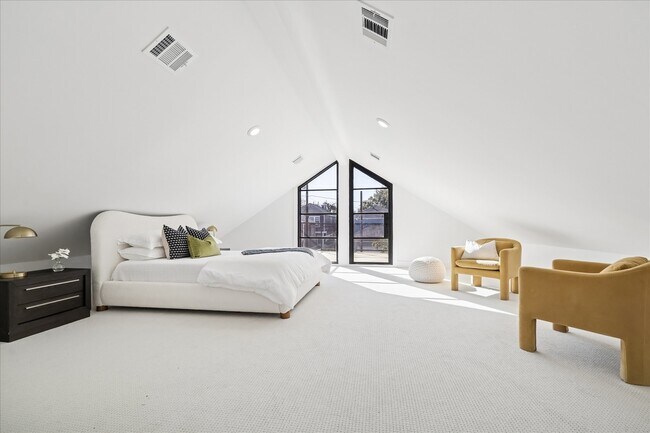 Building Photo - 415 Arlington St