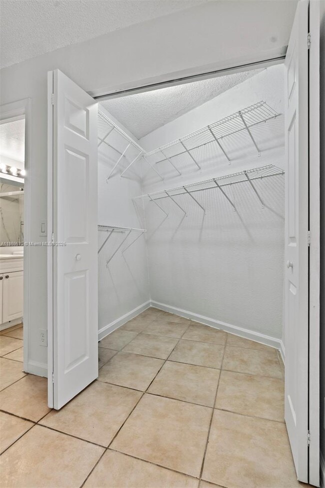 Building Photo - 8099 Severn Dr