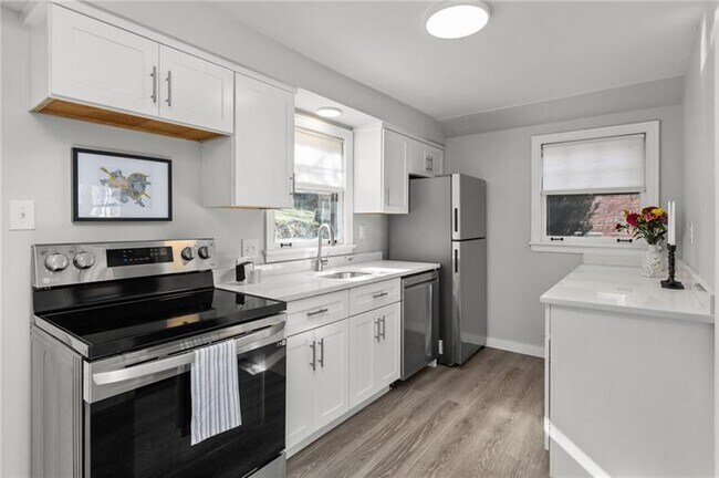 Building Photo - 255 Gilkeson Rd