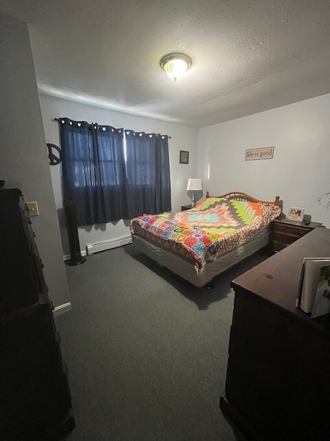 Building Photo - 20 Holbrook Ct