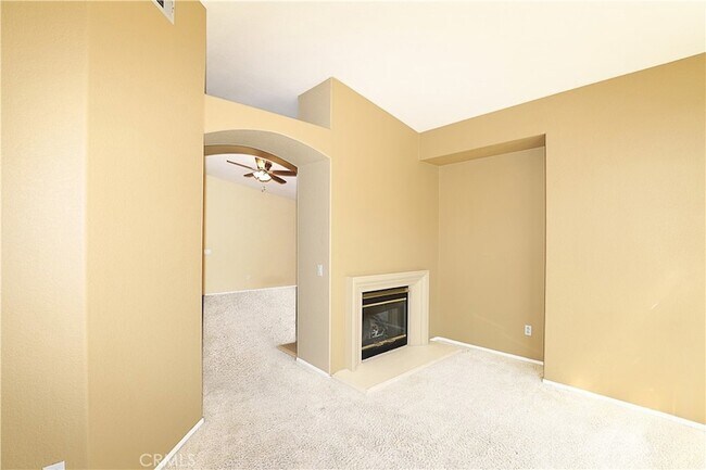 Building Photo - 2760 Hidden Hills Way W