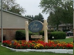 Building Photo - Ivy Court Apartments
